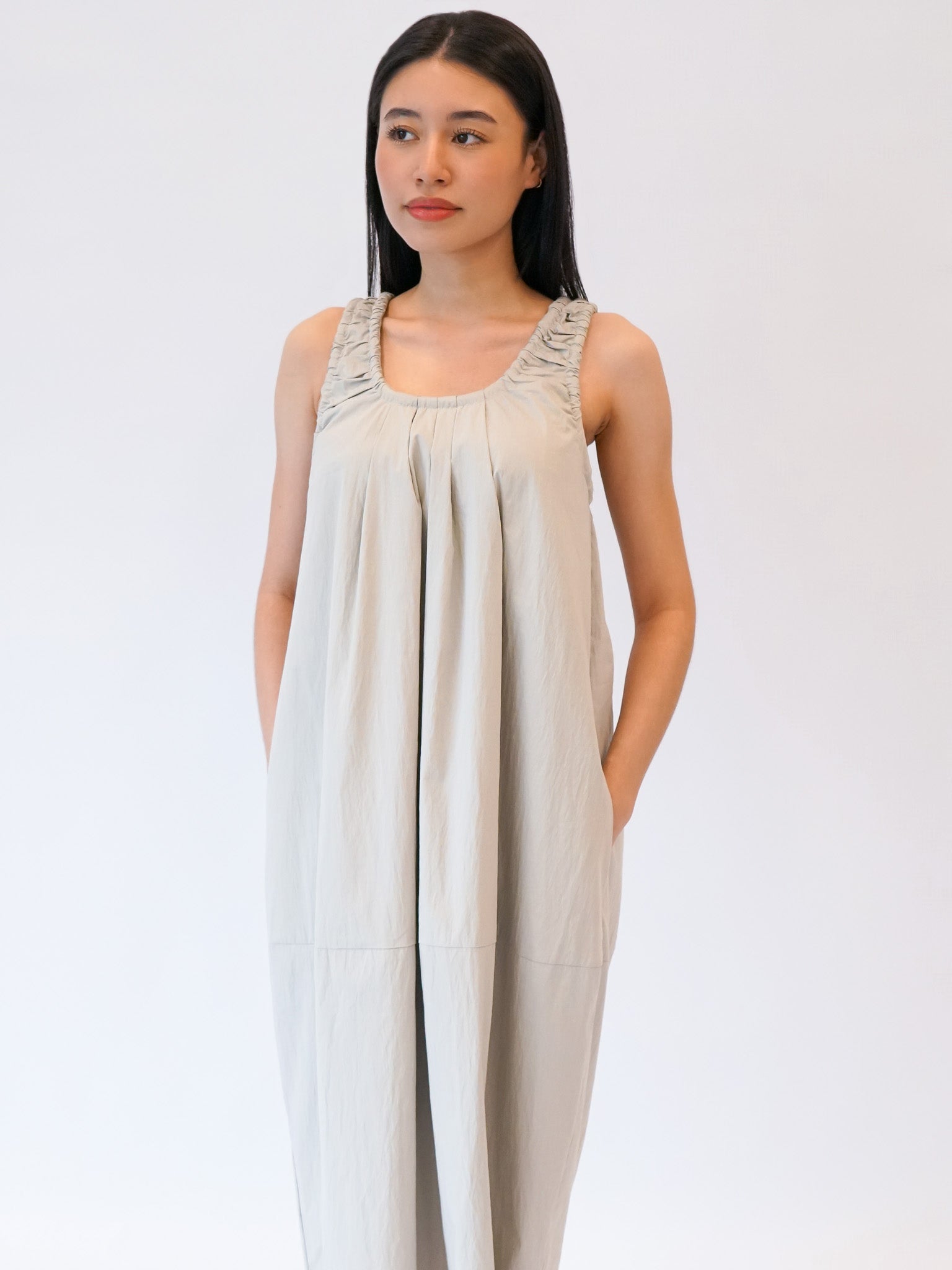 U-neck Balloon Maxi Dress